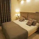 Отель Du Chateau