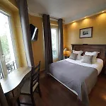Du Chateau Отель 2*