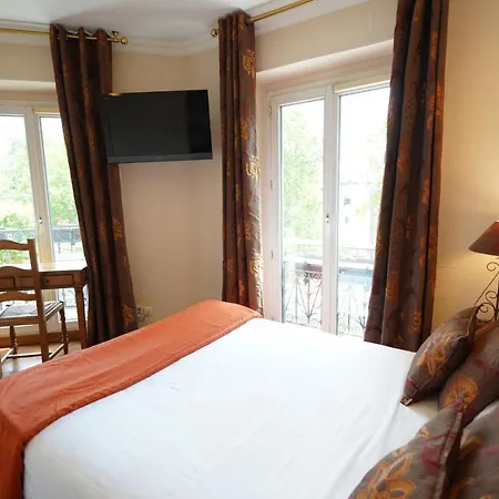 Hotel Du Chateau 2*