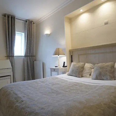 Du Chateau 2*