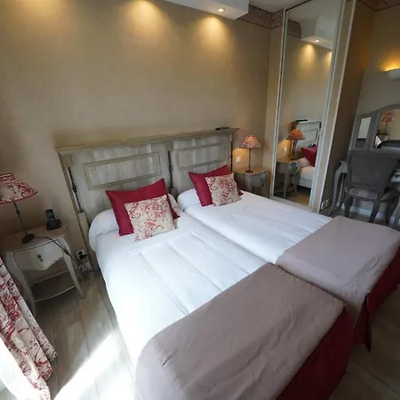 Du Chateau Hotel