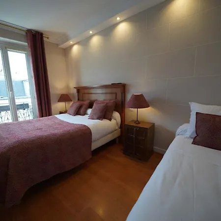 Du Château Hotel 2*