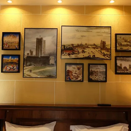 Du Château Hotel 2*