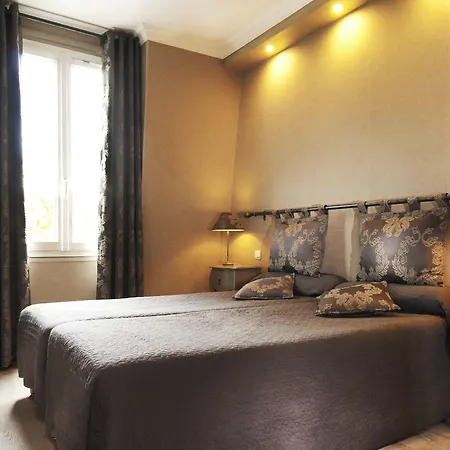 Du Chateau 2*
