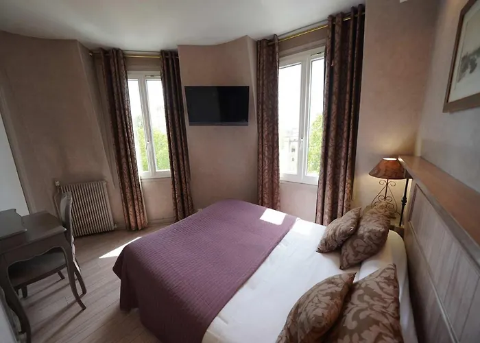 Hotel Du Chateau 2*